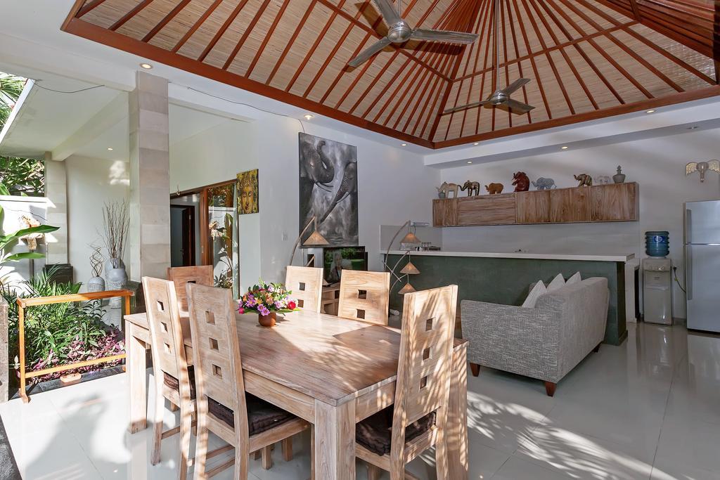 Rumah Indah Villa Seminyak Exterior foto